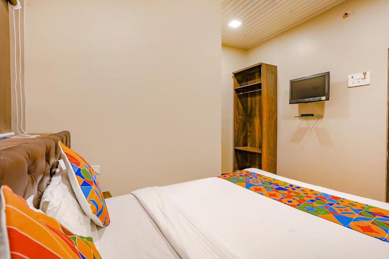 Fabexpress Comfort Stay - Nr Mumbai International Airport Buitenkant foto